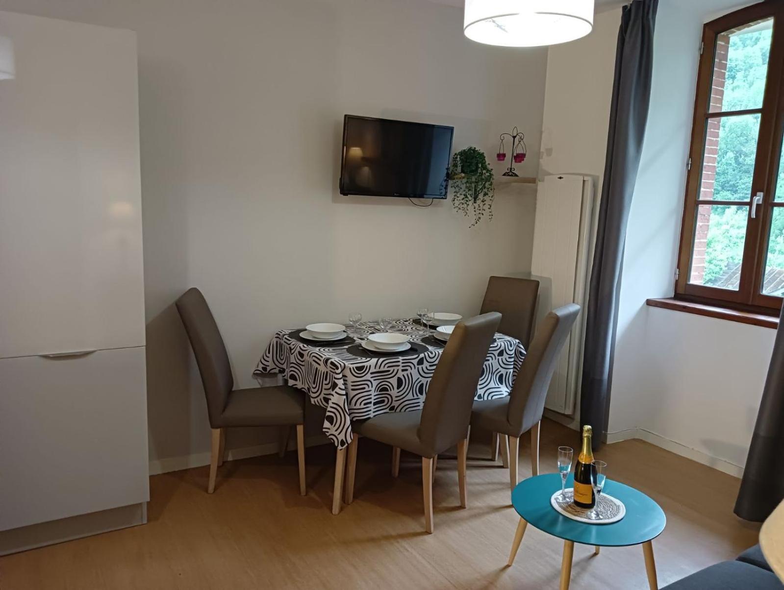 La Marmotte Appartement T2 Classe 3 Etoiles Aulus les Bains Bagian luar foto